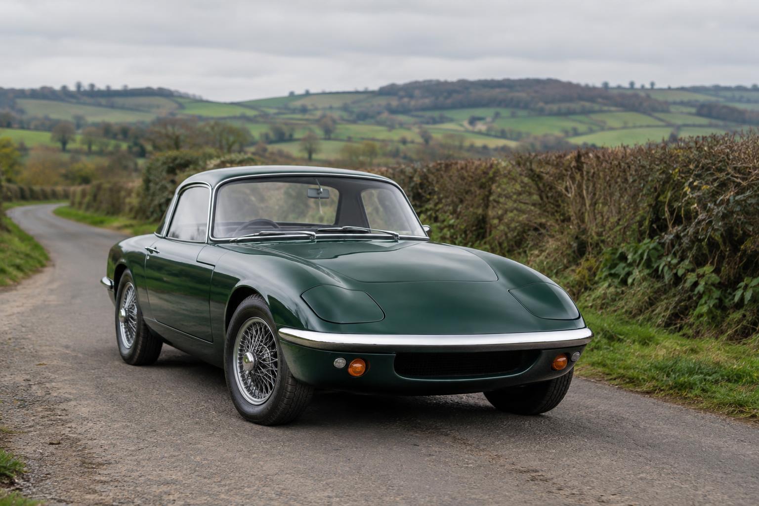 The Lotus Elan: How a Lightweight 1960s Sports Car Took Shape